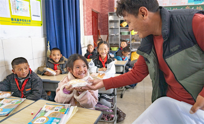 Xizang : l'école primaire d'aide de Bange, ? la plus proche du ciel ?