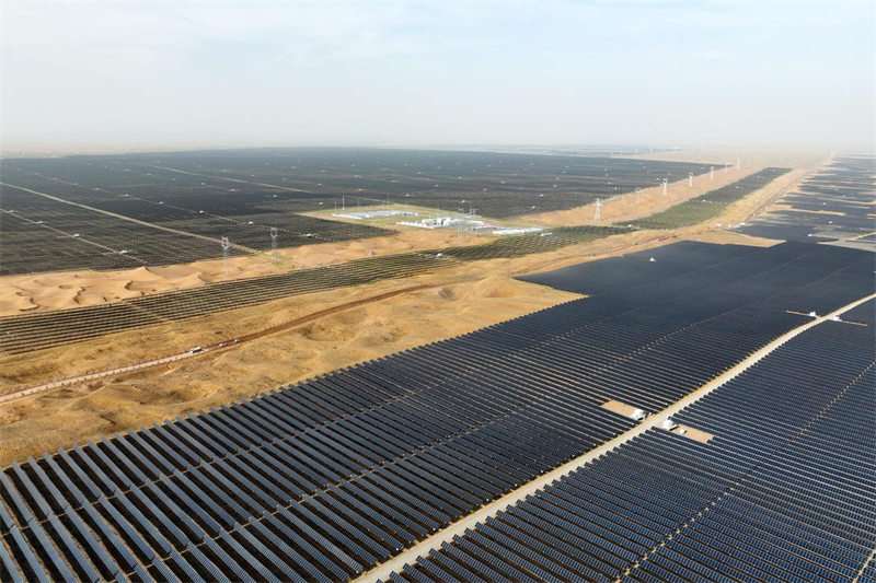 Ningxia : l'énergie propre ? du désert ? aide à se préparer au pic de consommation d'électricité de l'été à Zhongwei