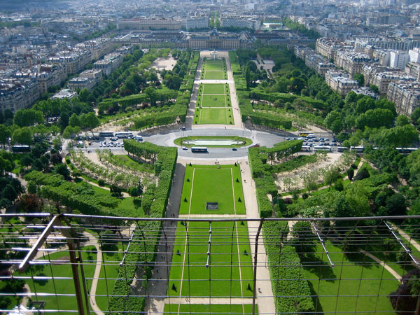 Le Champ-de-Mars