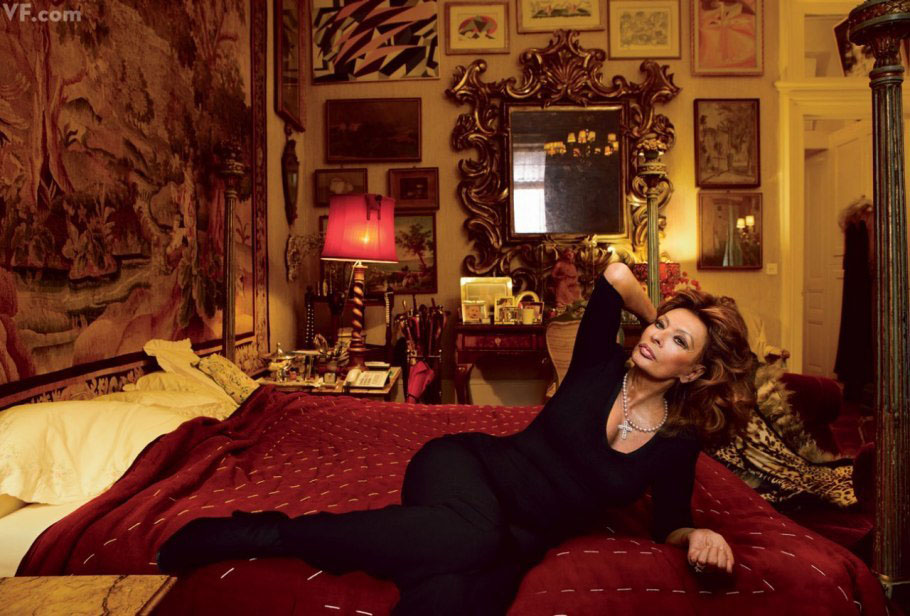 L'actrice italienne Sophia Loren chez elle à Genêve. (Photo : Annie Leibovitz)