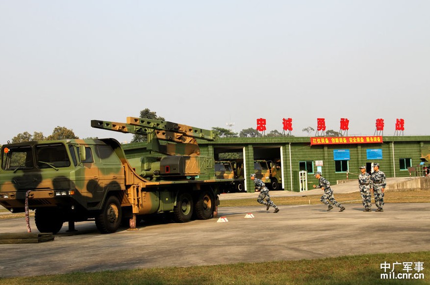 Brigade de missiles chinoise : 5 minutes pour être prête au combat ! (2)