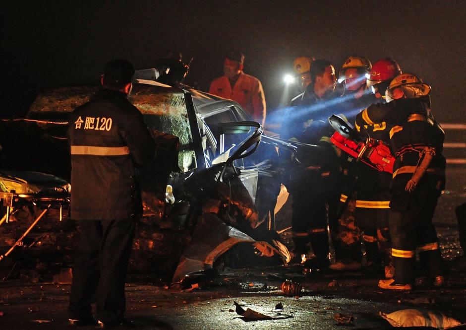 Chine : six morts et quatre blessés dans une collision entre deux véhicules à l'Anhui (11)