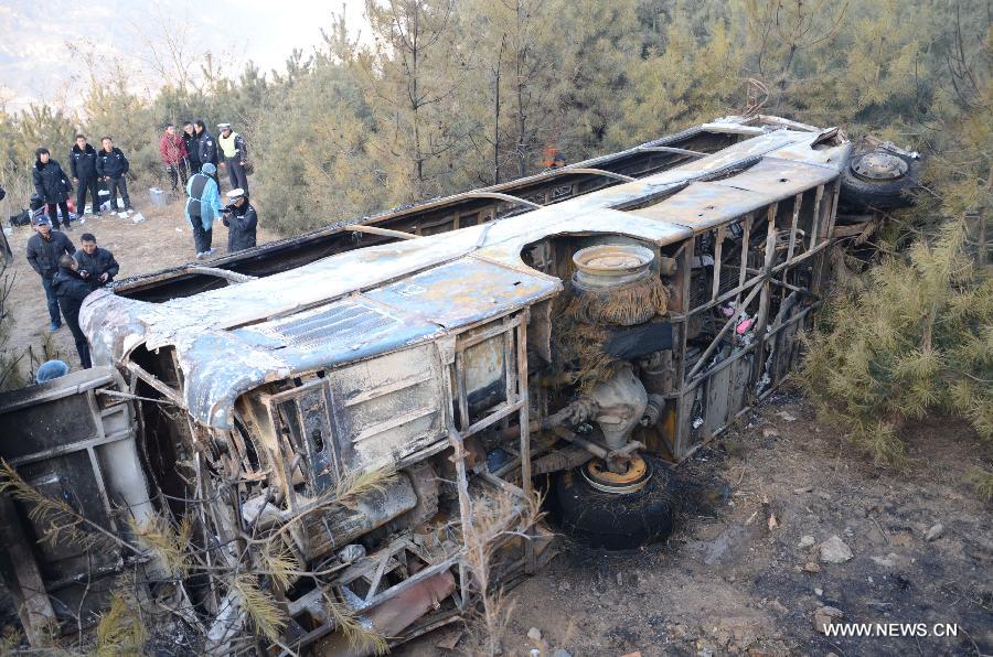 Chine : huit morts et 32 blessés dans un accident de la route au Gansu  (5)