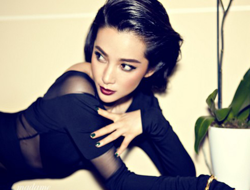 Li Bingbing en couverture de Madame Figaro