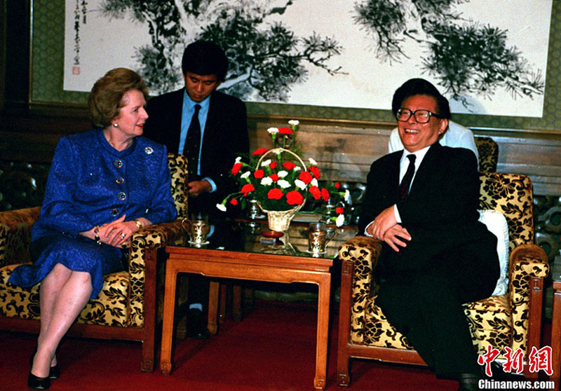 Le 11 septembre 1991, 'ex-Première ministre britannique Margaret Thatcher et l'ex-président chinois Jiang Zeming. 