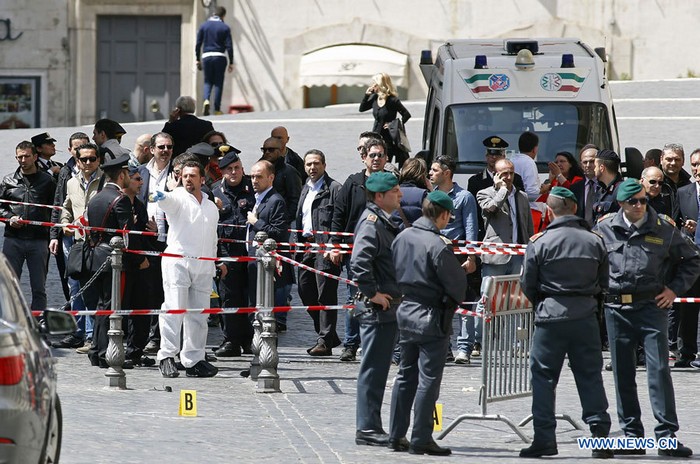 Deux blessés dans une fusillade en Italie