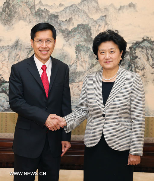 Mme Liu Yandong, vice-Premier ministre de la Chine rencontre le vice-Premier ministre et ministre de l'Education de la Tha?lande, Phongthep Thepkanjana.