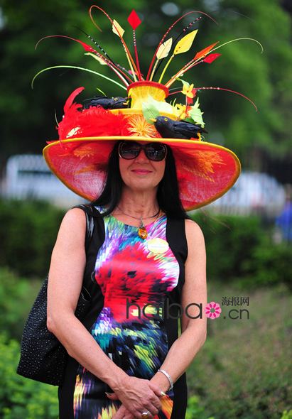 Défilé de chapeaux au Royal Ascot de Londres (8)