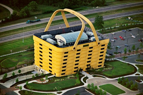 8. Le batiment en forme de panier de l'entreprise LongabergerVille : Newark, dans l'état américain de l'OhioCe batiment est le siège de la compagnie Longaberger, spécialisée dans la vente de paniers.