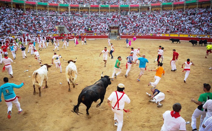 La folie de la San Fermín s'empare de Pampelune