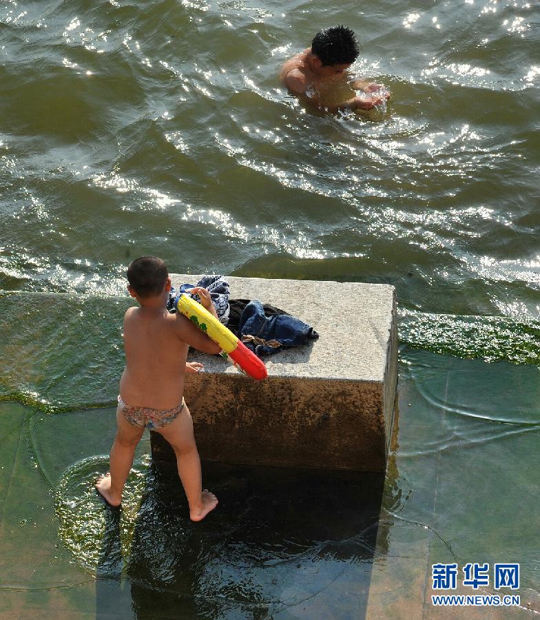 La Chine déclenche le niveau 2 de son plan canicule (11)