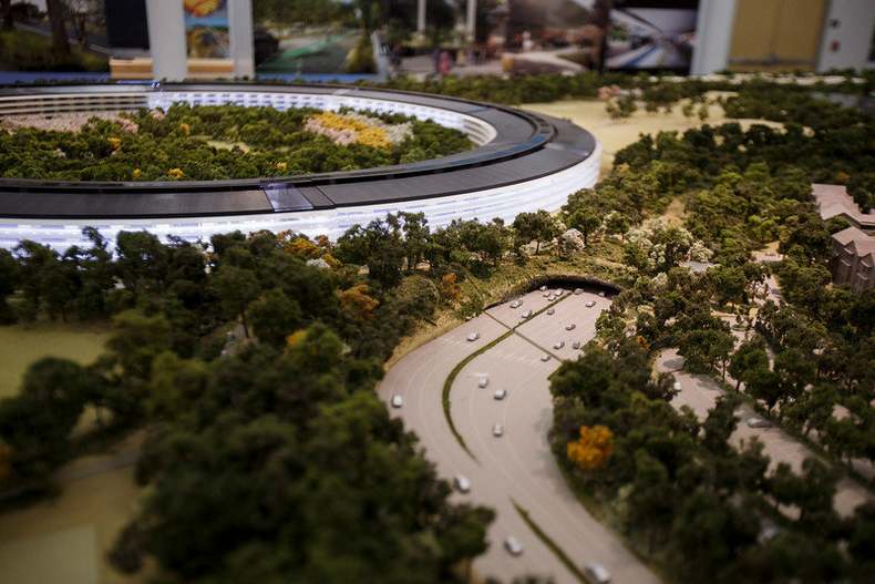 Les plans du futur siège d'Apple en forme de soucoupe volante (3)