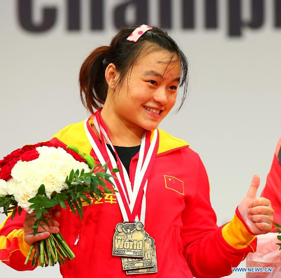 La Chinoise Li Yajun championne du monde d'haltérophilie de 53 kg  (8)