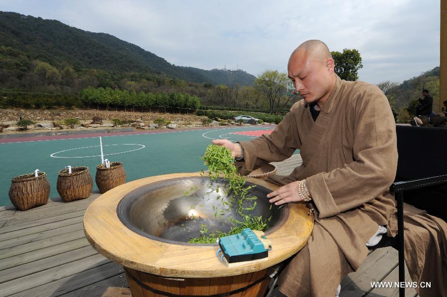 Hangzhou: le thé zen des moines du Temple de Fajing (8)