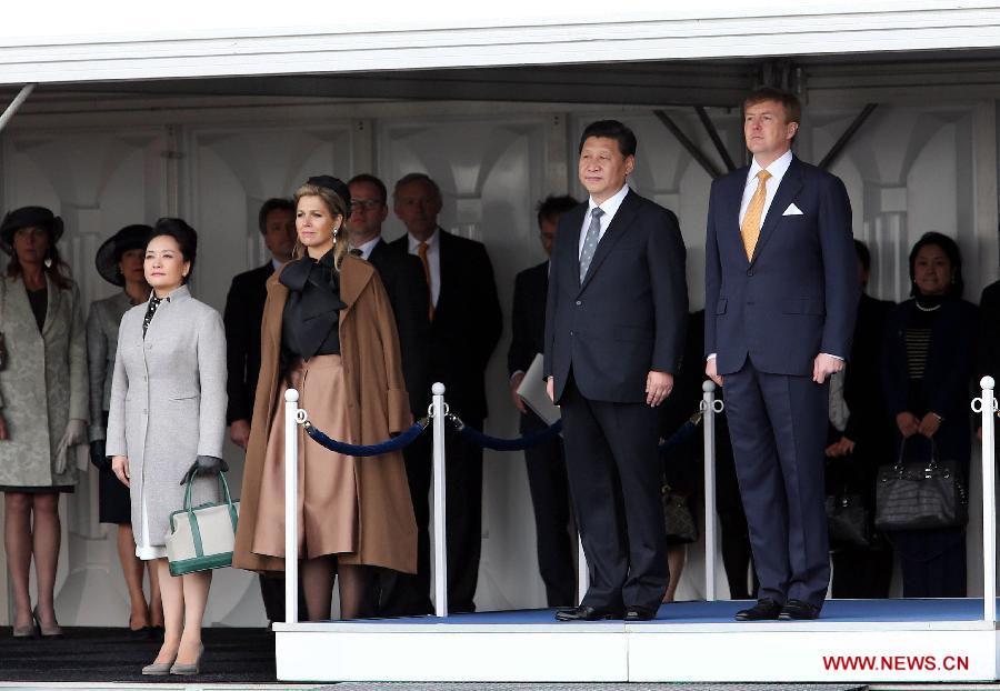 Le président chinois Xi Jinping est arrivé à Amsterdam pour effectuer une visite d'Etat aux Pays-Bas et participer au sommet nucléaire mondial, le 22 mars 2014.